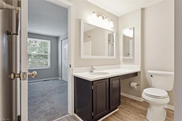 75 Lucinda CT, Hampton, VA 23666