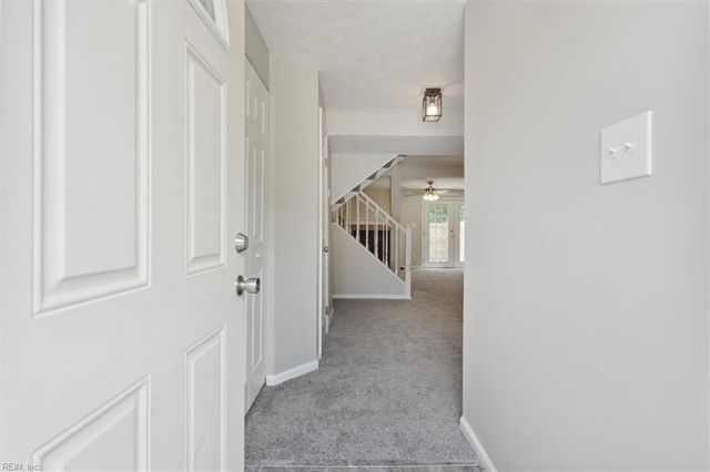 75 Lucinda CT, Hampton, VA 23666