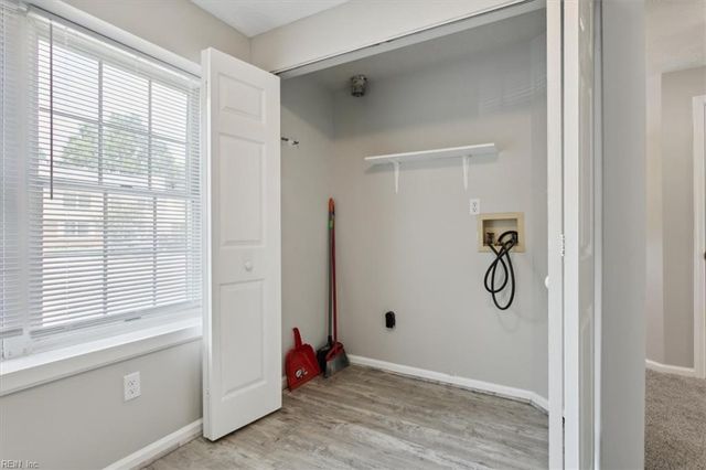 75 Lucinda CT, Hampton, VA 23666