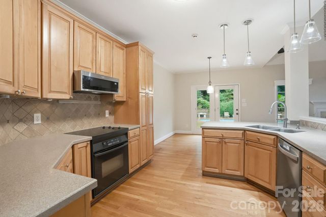 1099 Curve View Road, Lincolnton, NC 28092