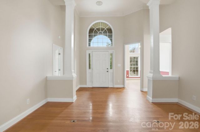 1099 Curve View Road, Lincolnton, NC 28092