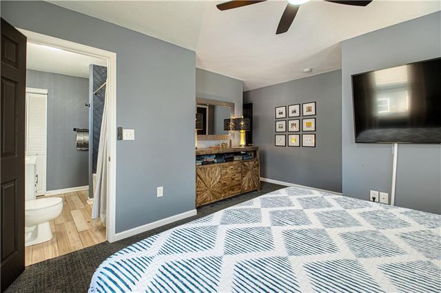 910 W Waldo Avenue, Independence, MO 64050