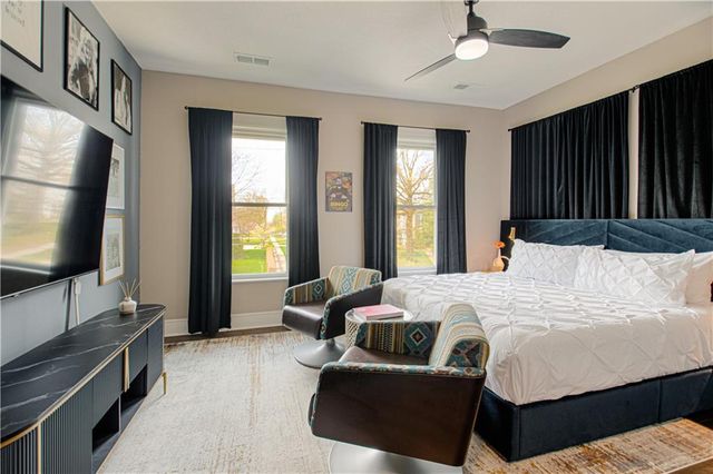 910 W Waldo Avenue, Independence, MO 64050