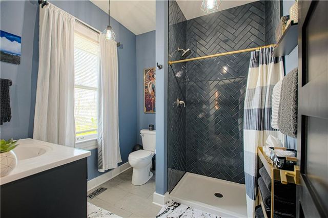 910 W Waldo Avenue, Independence, MO 64050