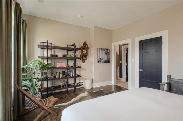 910 W Waldo Avenue, Independence, MO 64050