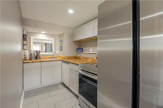 910 W Waldo Avenue, Independence, MO 64050