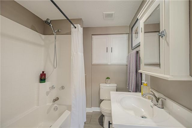 910 W Waldo Avenue, Independence, MO 64050