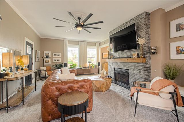 910 W Waldo Avenue, Independence, MO 64050