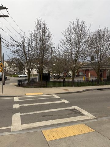 24 Whitfield St 2, Boston, MA 02124