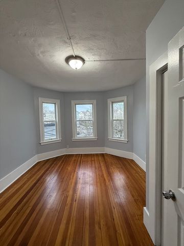 24 Whitfield St 2, Boston, MA 02124