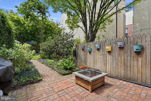 1118 SHACKAMAXON ST, Philadelphia, PA 19125