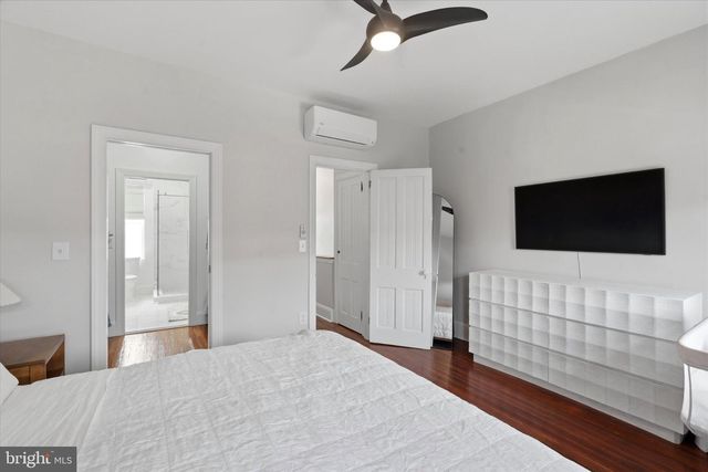 1118 SHACKAMAXON ST, Philadelphia, PA 19125