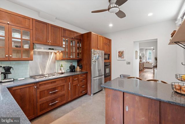 1118 SHACKAMAXON ST, Philadelphia, PA 19125