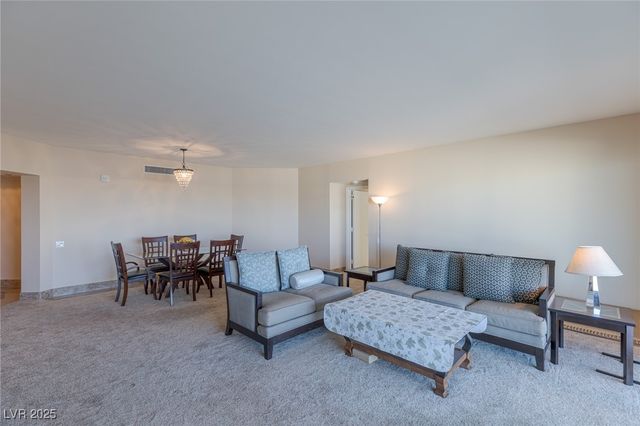 2777 Paradise Road 2103, Las Vegas, NV 89109