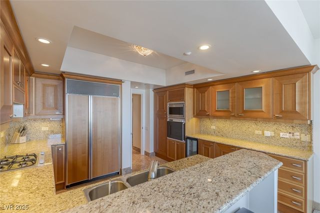 2777 Paradise Road 2103, Las Vegas, NV 89109