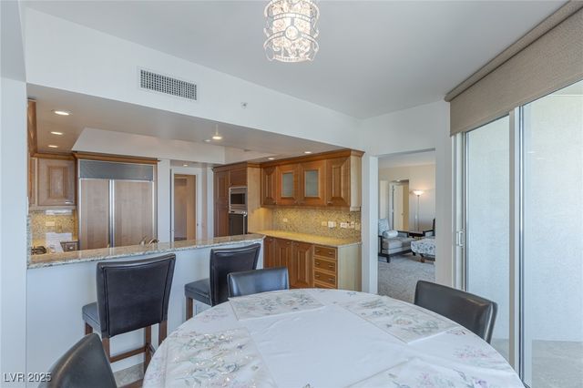 2777 Paradise Road 2103, Las Vegas, NV 89109