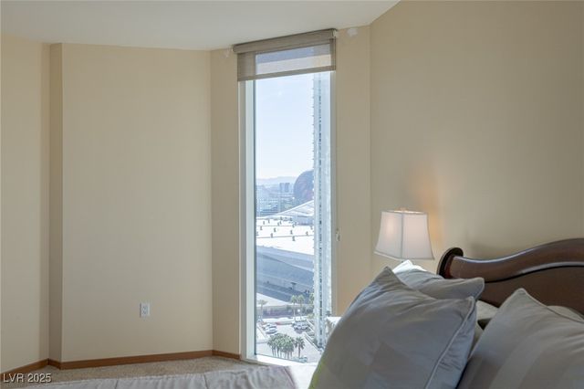 2777 Paradise Road 2103, Las Vegas, NV 89109