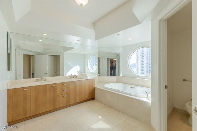 2777 Paradise Road 2103, Las Vegas, NV 89109