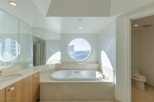 2777 Paradise Road 2103, Las Vegas, NV 89109