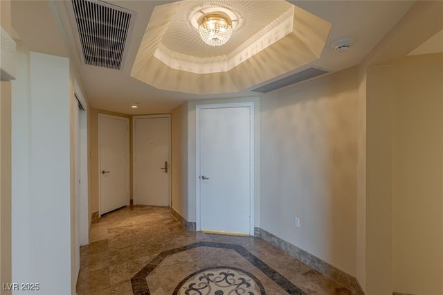 2777 Paradise Road 2103, Las Vegas, NV 89109