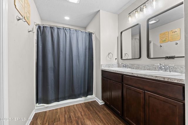 12390 CHERRY BLUFF Drive, Jacksonville, FL 32218