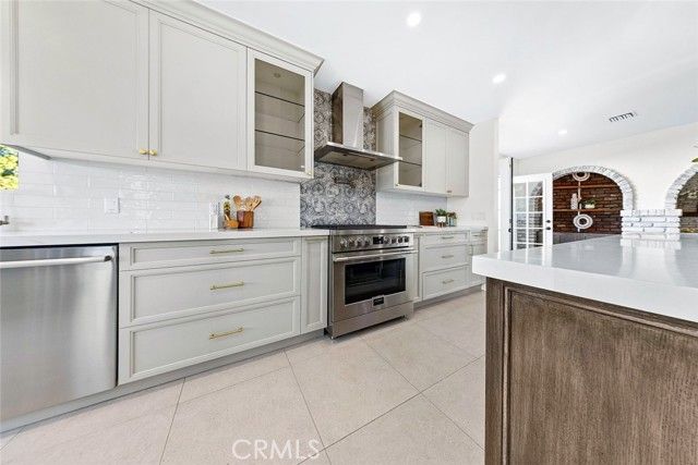 710 S Rosecrest Avenue, La Habra, CA 90631