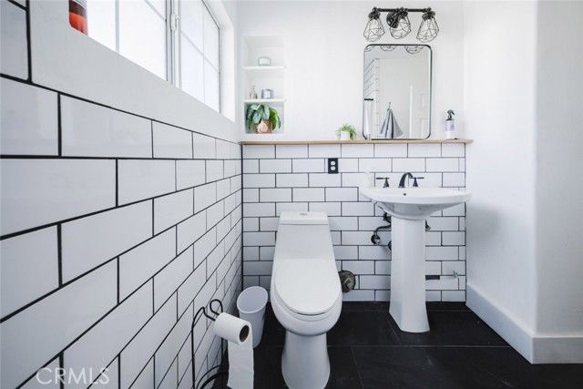 710 S Rosecrest Avenue, La Habra, CA 90631