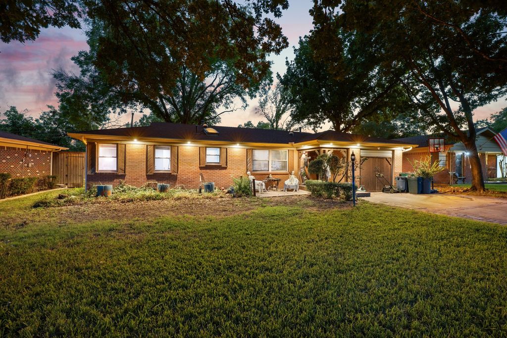 5420 Mallory Drive, Haltom City, TX 76117 — photo 3