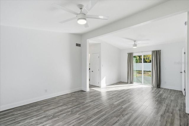 4398 NEPTUNE DRIVE SE, St Petersburg, FL 33705