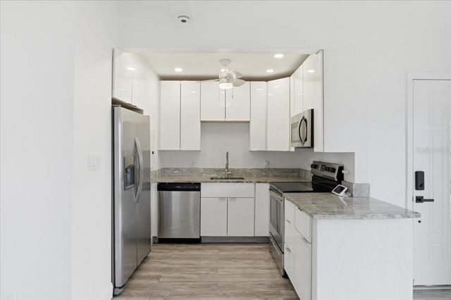 4398 NEPTUNE DRIVE SE, St Petersburg, FL 33705