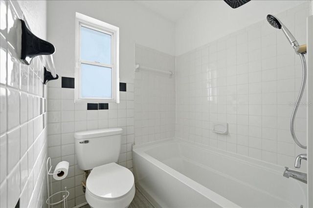 4398 NEPTUNE DRIVE SE, St Petersburg, FL 33705