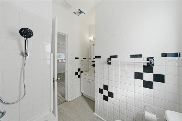 4398 NEPTUNE DRIVE SE, St Petersburg, FL 33705