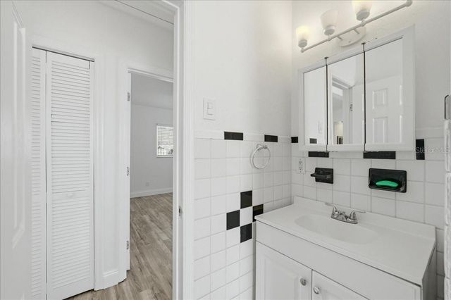 4398 NEPTUNE DRIVE SE, St Petersburg, FL 33705