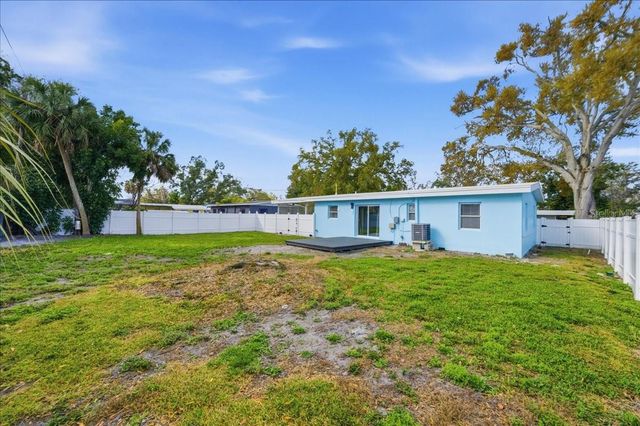 4398 NEPTUNE DRIVE SE, St Petersburg, FL 33705