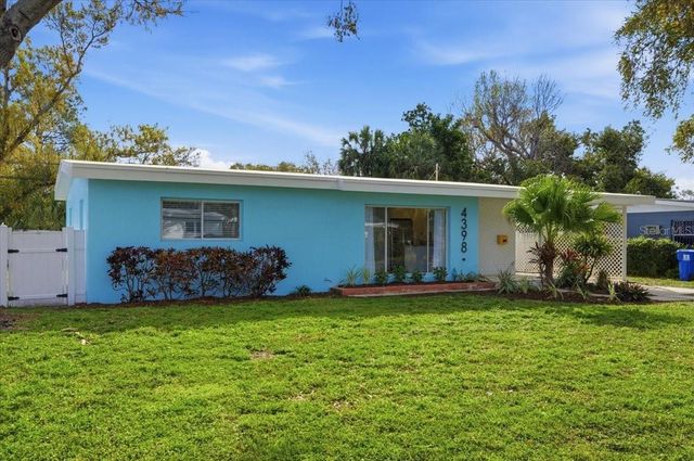 4398 NEPTUNE DRIVE SE, St Petersburg, FL 33705