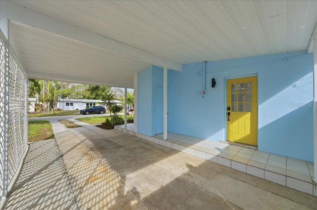 4398 NEPTUNE DRIVE SE, St Petersburg, FL 33705