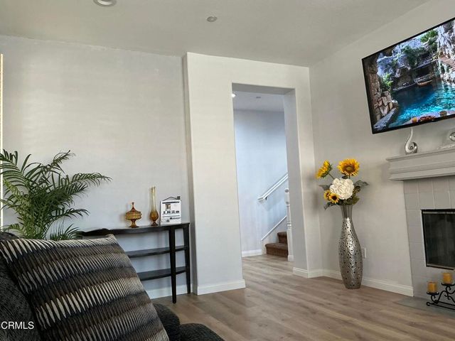 4153 Felipe Lane C, Simi Valley, CA 93063