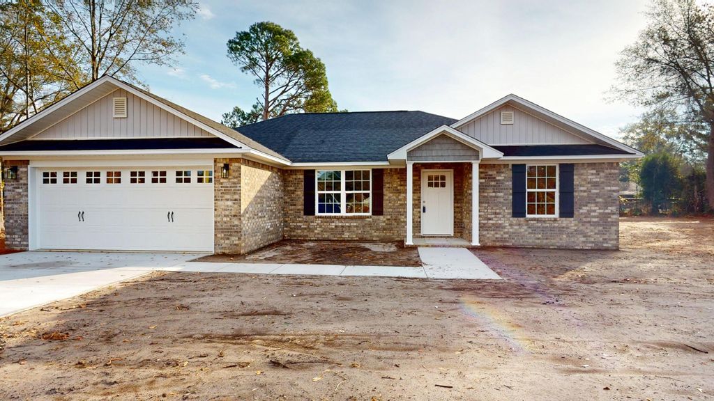 917 Perry Boulevard, Sumter, SC 29154