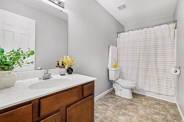 4647 Torrington Drive, Kentwood, MI 49512