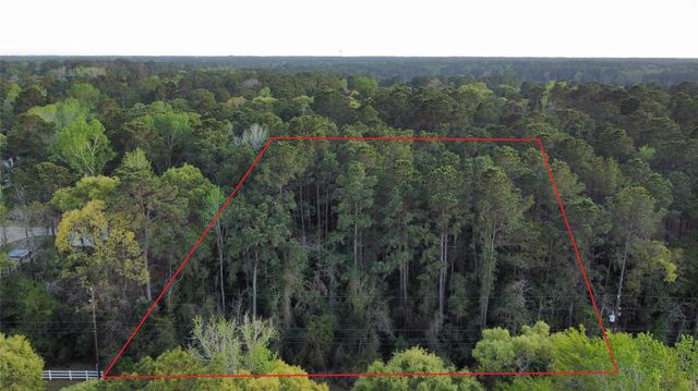 19103 Country Lake Dr, Magnolia, TX 77355