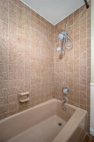 1204 Brookhaven Drive, Edmond, OK 73034