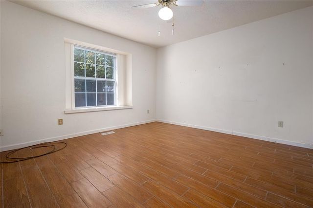 1204 Brookhaven Drive, Edmond, OK 73034