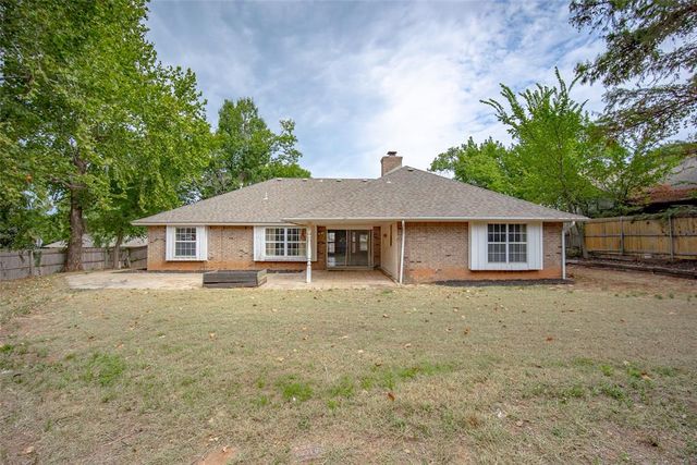 1204 Brookhaven Drive, Edmond, OK 73034