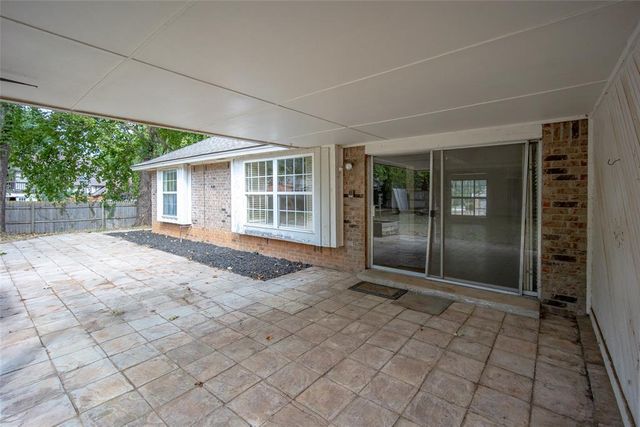 1204 Brookhaven Drive, Edmond, OK 73034