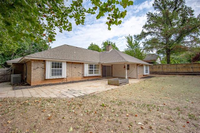 1204 Brookhaven Drive, Edmond, OK 73034