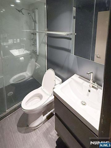 9 Manhattan Place GF, Cliffside Park, NJ 07010