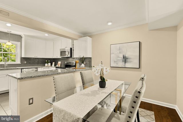 8221 DOCTOR CRAIK CT, Alexandria, VA 22306