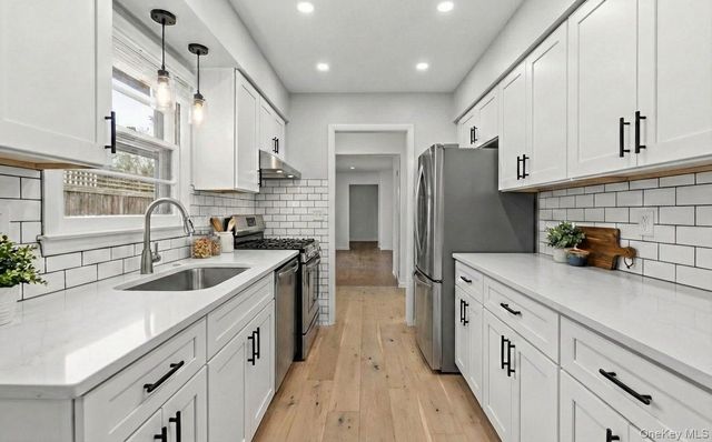 67 Church Lane, East Hampton, NY 11937