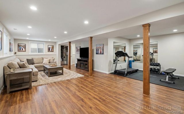 67 Church Lane, East Hampton, NY 11937