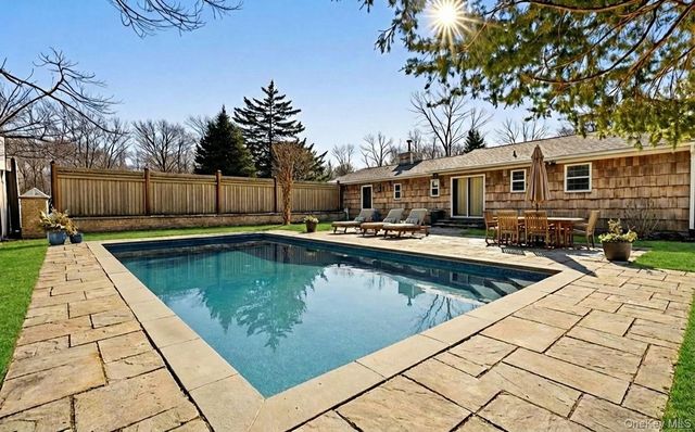 67 Church Lane, East Hampton, NY 11937